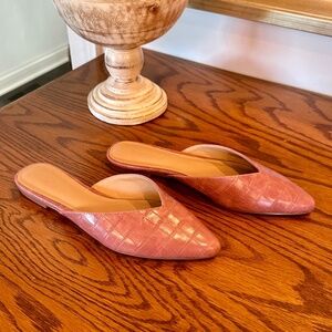 LOFT Pink Slides 7.5